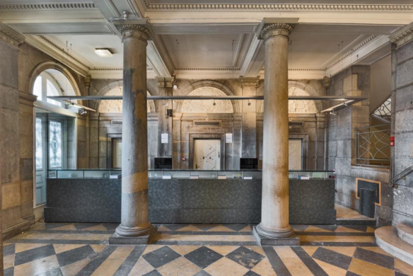 Vestibule : mur latéral gauche. © Région Bourgogne-Franche-Comté, Inventaire du patrimoine