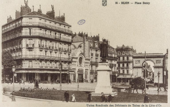 16 - Dijon - Place Darcy. S.d. [1re moitié 20e siècle, après 1916]. © Région Bourgogne-Franche-Comté, Inventaire du patrimoine