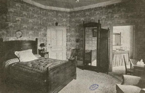 Terminus-Hôtel et Grande Taverne de Dijon : une chambre. S.d. [1er quart 20e siècle ?]. © Région Bourgogne-Franche-Comté, Inventaire du patrimoine