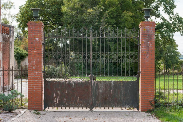 "Château neuf" : grille. © Région Bourgogne-Franche-Comté, Inventaire du patrimoine