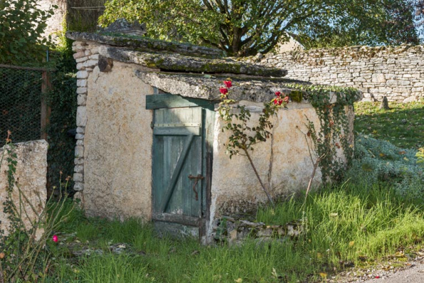 Vue d'ensemble depuis l'ouest.  © Région Bourgogne-Franche-Comté, Inventaire du patrimoine