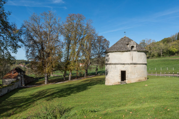 Vue d'ensemble depuis le sud.  © Région Bourgogne-Franche-Comté, Inventaire du patrimoine