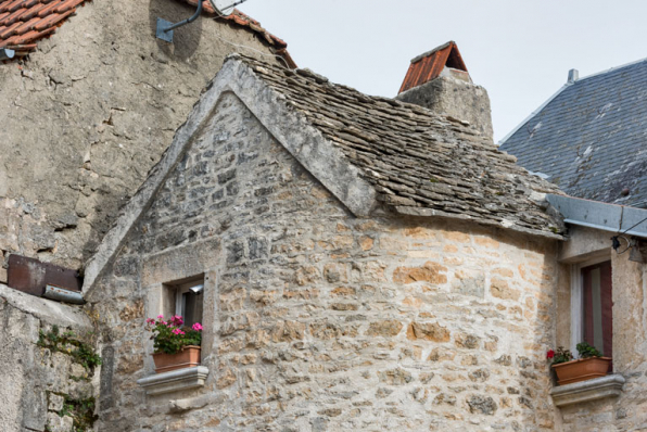 Détail de la toiture côté nord-ouest.  © Région Bourgogne-Franche-Comté, Inventaire du patrimoine