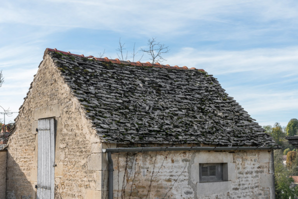 Détail de la toiture.  © Région Bourgogne-Franche-Comté, Inventaire du patrimoine