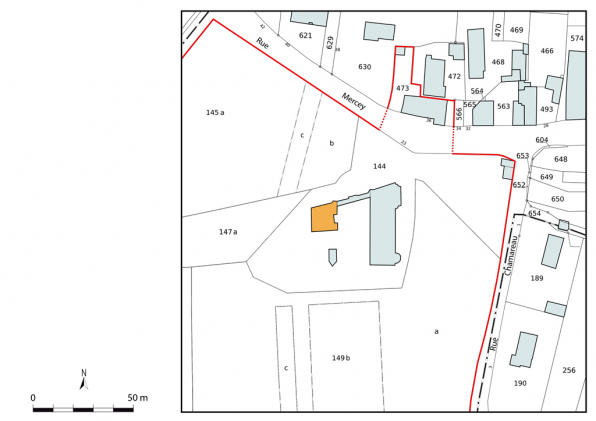 Plan-masse et de situation. Extrait du plan cadastral, 2021, section D, 1/1 250 agrandi à 1/1 000. © Région Bourgogne-Franche-Comté, Inventaire du patrimoine