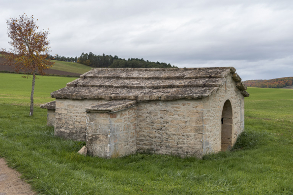 Vue d'ensemble depuis le sud-ouest.  © Région Bourgogne-Franche-Comté, Inventaire du patrimoine