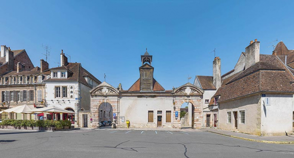 Vue d'ensemble depuis la rue Carnot. © Région Bourgogne-Franche-Comté, Inventaire du patrimoine