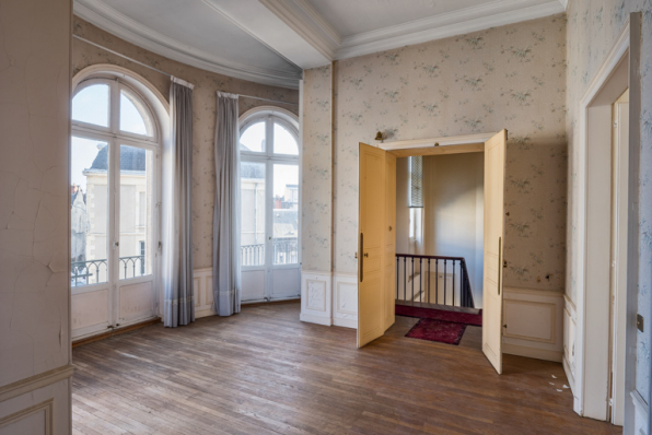 Premier étage, appartement du caissier, vestibule. © Région Bourgogne-Franche-Comté, Inventaire du patrimoine
