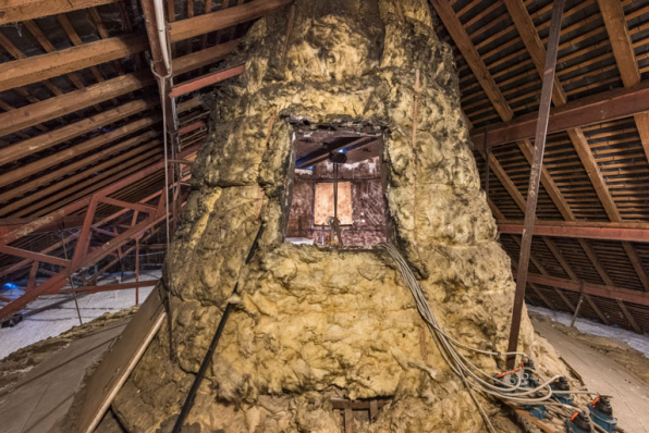 Comble de la salle : cheminée d'aération. © Région Bourgogne-Franche-Comté, Inventaire du patrimoine