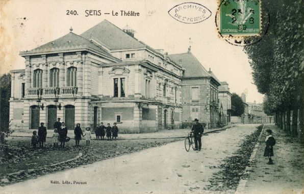240. Sens - Le Théâtre. 1er quart 20e siècle [avant 1909]. © Région Bourgogne-Franche-Comté, Inventaire du patrimoine