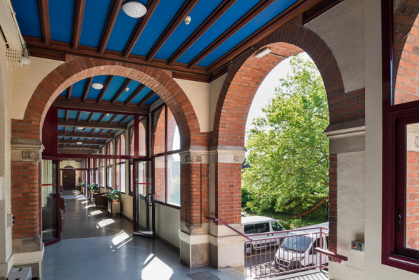 Vue d'ensemble de la galerie ouverte, de trois-quarts.  © Région Bourgogne-Franche-Comté, Inventaire du patrimoine