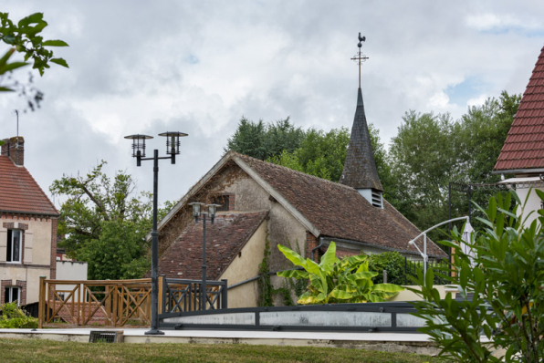 Vue de trois quarts arrière. © Région Bourgogne-Franche-Comté, Inventaire du patrimoine Vue de trois quarts arrière. © Région Bourgogne-Franche-Comté, Inventaire du patrimoine