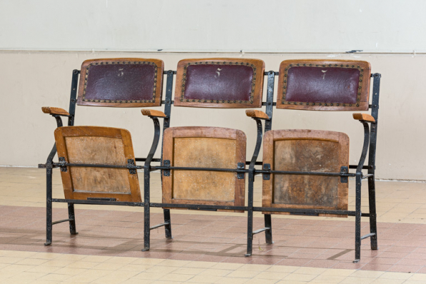Banc de cinéma.  © Région Bourgogne-Franche-Comté, Inventaire du patrimoine