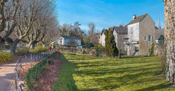 Tour des bouchers. © Région Bourgogne-Franche-Comté, Inventaire du patrimoine Tour des bouchers. © Région Bourgogne-Franche-Comté, Inventaire du patrimoine