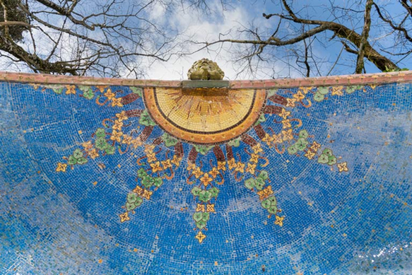 Décor de mosaïque de la voûte. © Région Bourgogne-Franche-Comté, Inventaire du patrimoine Décor de mosaïque de la voûte. © Région Bourgogne-Franche-Comté, Inventaire du patrimoine