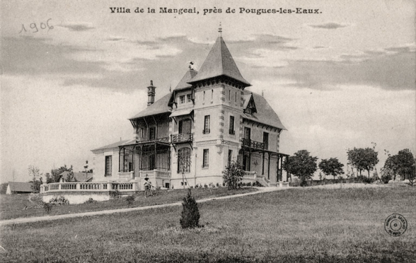 Façades ouest et sud. © Région Bourgogne-Franche-Comté, Inventaire du patrimoine Façades ouest et sud. © Région Bourgogne-Franche-Comté, Inventaire du patrimoine