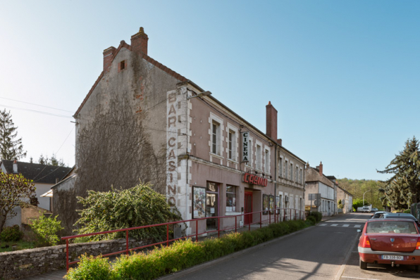 Vue d'ensemble, depuis le nord (façade antérieure). © Région Bourgogne-Franche-Comté, Inventaire du patrimoine Vue d'ensemble, depuis le nord (façade antérieure). © Région Bourgogne-Franche-Comté, Inventaire du patrimoine