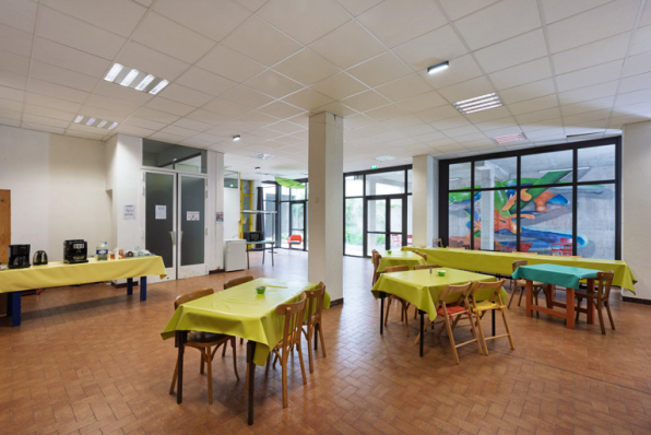 Maison de la culture : foyer des artistes (étage de soubassement). © Région Bourgogne-Franche-Comté, Inventaire du patrimoine Maison de la culture : foyer des artistes (étage de soubassement). © Région Bourgogne-Franche-Comté, Inventaire du patrimoine