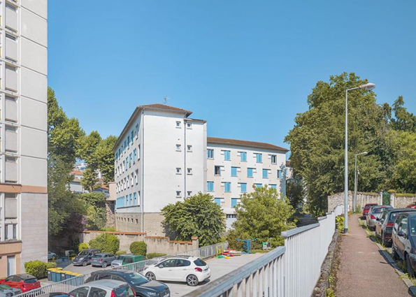 Immeubles construits dans l'ancien fossé aux remparts Saint-Vincent. © Région Bourgogne-Franche-Comté, Inventaire du patrimoine Immeubles construits dans l'ancien fossé aux remparts Saint-Vincent. © Région Bourgogne-Franche-Comté, Inventaire du patrimoine