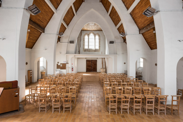 Vue d'ensemble de la nef en direction de l'entrée. © Région Bourgogne-Franche-Comté, Inventaire du patrimoine Vue d'ensemble de la nef en direction de l'entrée. © Région Bourgogne-Franche-Comté, Inventaire du patrimoine