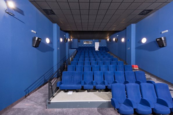 Salle 4 : vue depuis l'écran. © Région Bourgogne-Franche-Comté, Inventaire du patrimoine