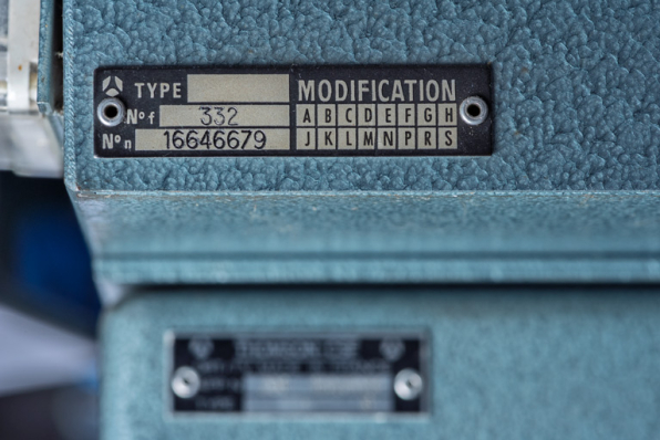 Plaque rivée à l'arrière de la lanterne. © Région Bourgogne-Franche-Comté, Inventaire du patrimoine