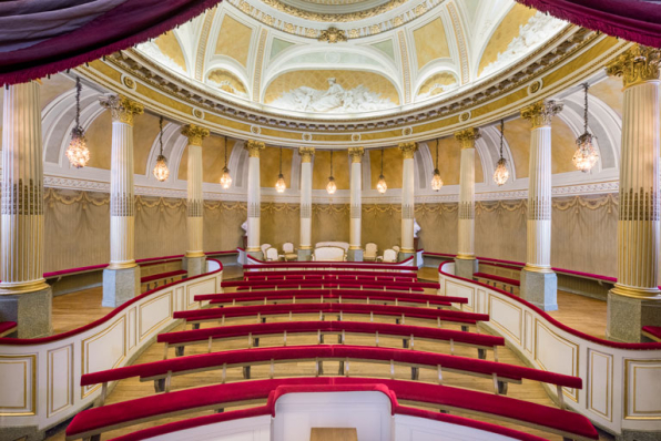 La salle, vue de la scène. © Région Bourgogne-Franche-Comté, Inventaire du patrimoine