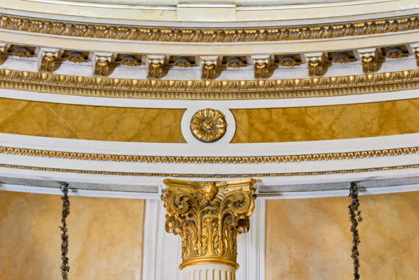 Chapiteau et entablement. © Région Bourgogne-Franche-Comté, Inventaire du patrimoine