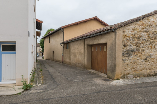Façades postérieure et latérale droite. © Région Bourgogne-Franche-Comté, Inventaire du patrimoine