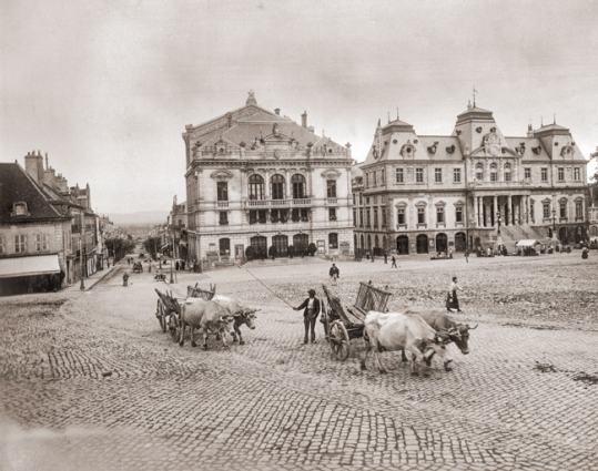 222 Autun. - Le Théâtre & l'Hôtel de Ville [détail]. S.d. [1er quart 20e siècle]. © Région Bourgogne-Franche-Comté, Inventaire du patrimoine