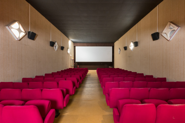 Salle 3, vue vers l'écran. © Région Bourgogne-Franche-Comté, Inventaire du patrimoine