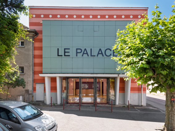 Salle de spectacle : façade antérieure. © Région Bourgogne-Franche-Comté, Inventaire du patrimoine