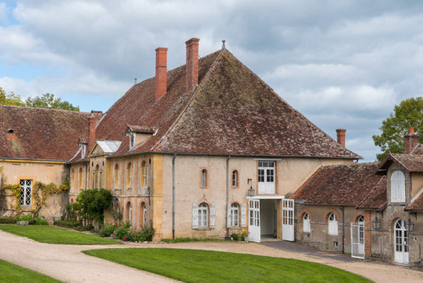 Façades antérieure et latérale droite. © Région Bourgogne-Franche-Comté, Inventaire du patrimoine