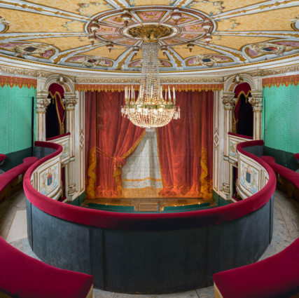 Salle : balcon, vu vers la scène. © Région Bourgogne-Franche-Comté, Inventaire du patrimoine