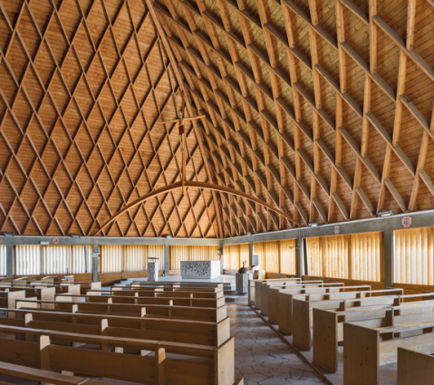Chœur. Vue depuis le côté sud de la nef, de trois quarts.  © Région Bourgogne-Franche-Comté, Inventaire du patrimoine