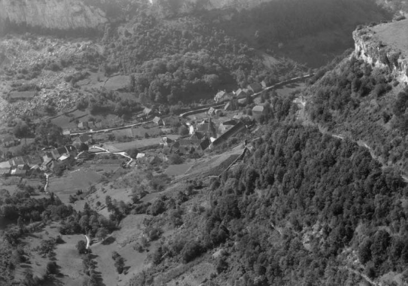 Vue aérienne en 1956. © Région Bourgogne-Franche-Comté, Inventaire du patrimoine