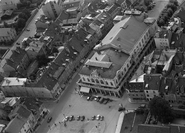 Vue aérienne en 1956 © Région Bourgogne-Franche-Comté, Inventaire du patrimoine