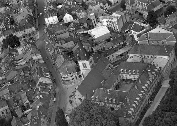 Vue aérienne en 1956. © Région Bourgogne-Franche-Comté, Inventaire du patrimoine