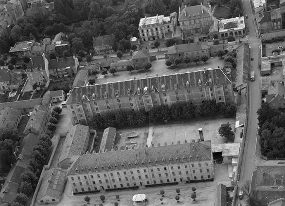 Vue aérienne en 1956. © Région Bourgogne-Franche-Comté, Inventaire du patrimoine