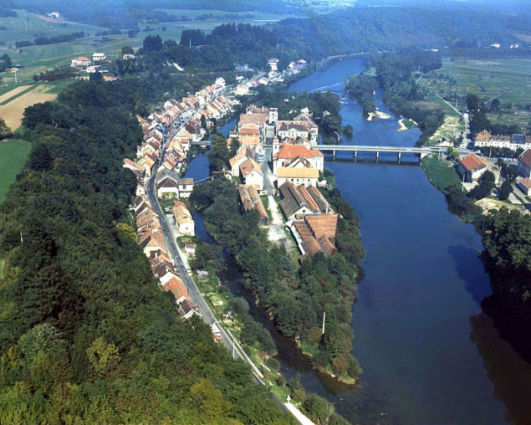 Vue aérienne en 1965. © Région Bourgogne-Franche-Comté, Inventaire du patrimoine