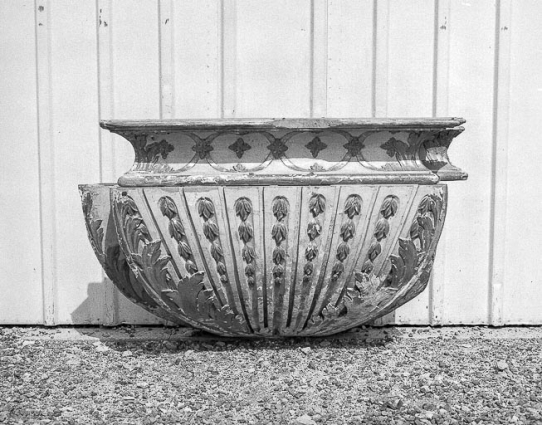 Cuve baptismale (ou tombeau d'autel). © Région Bourgogne-Franche-Comté, Inventaire du patrimoine