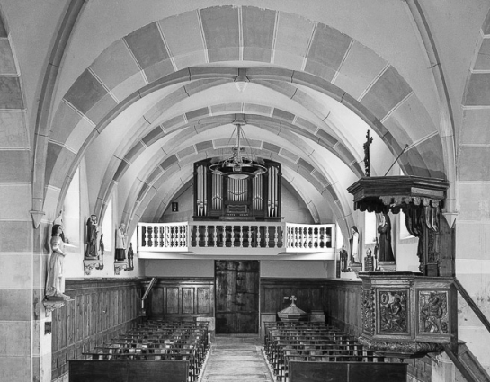 Intérieur vu depuis le choeur. © Région Bourgogne-Franche-Comté, Inventaire du patrimoine