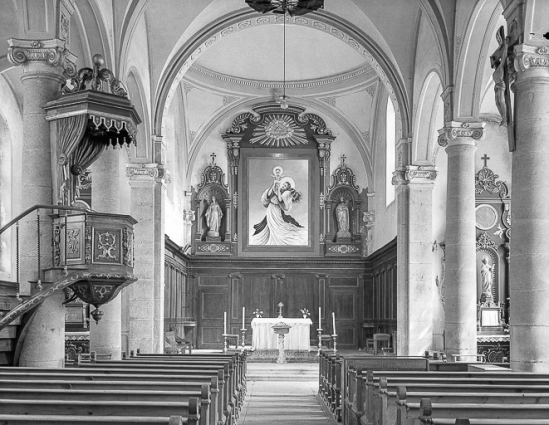 La nef vue depuis l'entrée. © Région Bourgogne-Franche-Comté, Inventaire du patrimoine