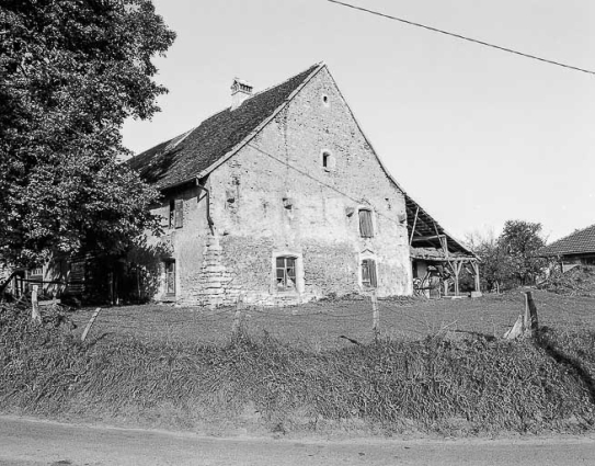 Face antérieure et pignon droit. © Région Bourgogne-Franche-Comté, Inventaire du patrimoine