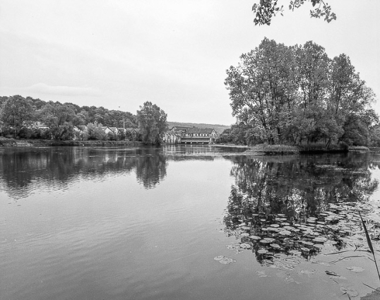 Vue de la passerelle de Lougres. © Région Bourgogne-Franche-Comté, Inventaire du patrimoine