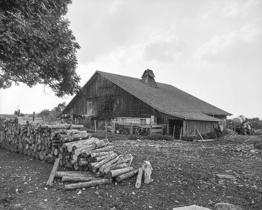 Façades antérieure et latérale droite. © Région Bourgogne-Franche-Comté, Inventaire du patrimoine