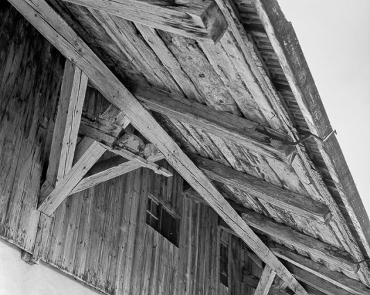 Charpente de l'avant-toit. © Région Bourgogne-Franche-Comté, Inventaire du patrimoine