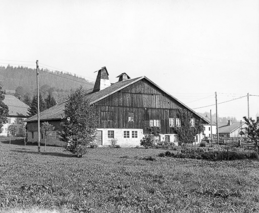 Façades antérieure et latérale gauche. © Région Bourgogne-Franche-Comté, Inventaire du patrimoine