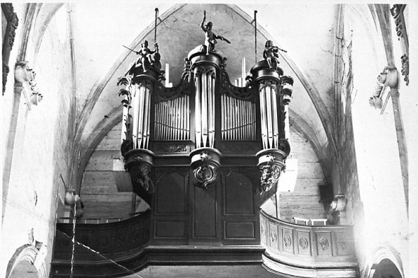 Vue d'ensemble (reproduction du cliché de Pierre Faivre). © Région Bourgogne-Franche-Comté, Inventaire du patrimoine Vue d'ensemble (reproduction du cliché de Pierre Faivre). © Région Bourgogne-Franche-Comté, Inventaire du patrimoine
