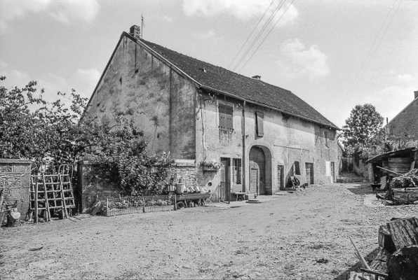 Ferme cadastrée D2  262 et 266 : façade antérieure. © Région Bourgogne-Franche-Comté, Inventaire du patrimoine